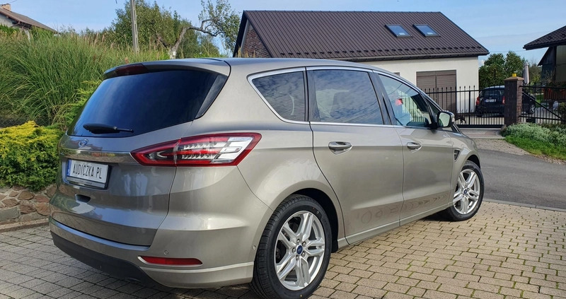 Ford S-Max cena 74900 przebieg: 137000, rok produkcji 2015 z Zielonka małe 781